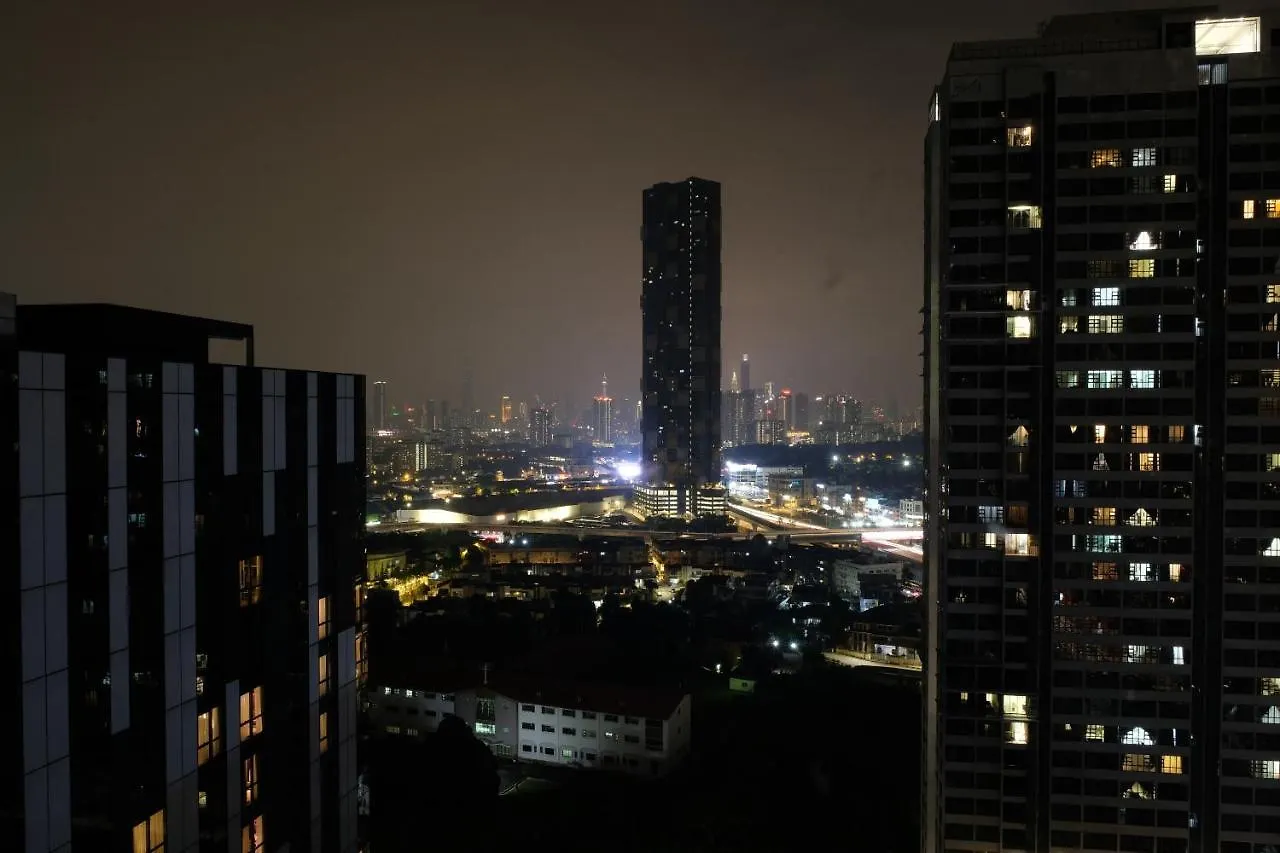Apartment 92 Homestay Ekocheras Duplex Suite Kuala Lumpur
