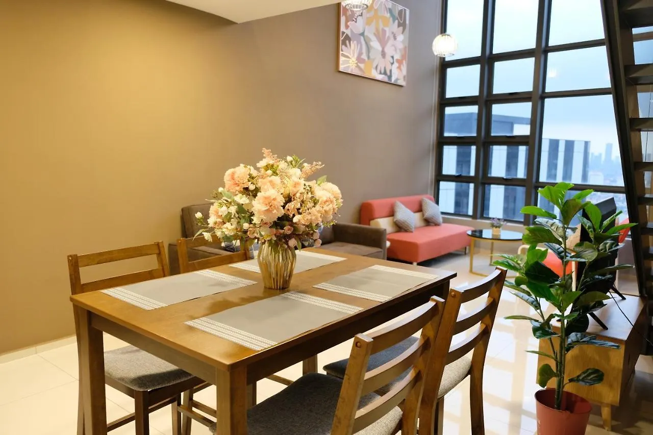 92 Homestay Ekocheras Duplex Suite Kuala Lumpur 0*,  Malaysia