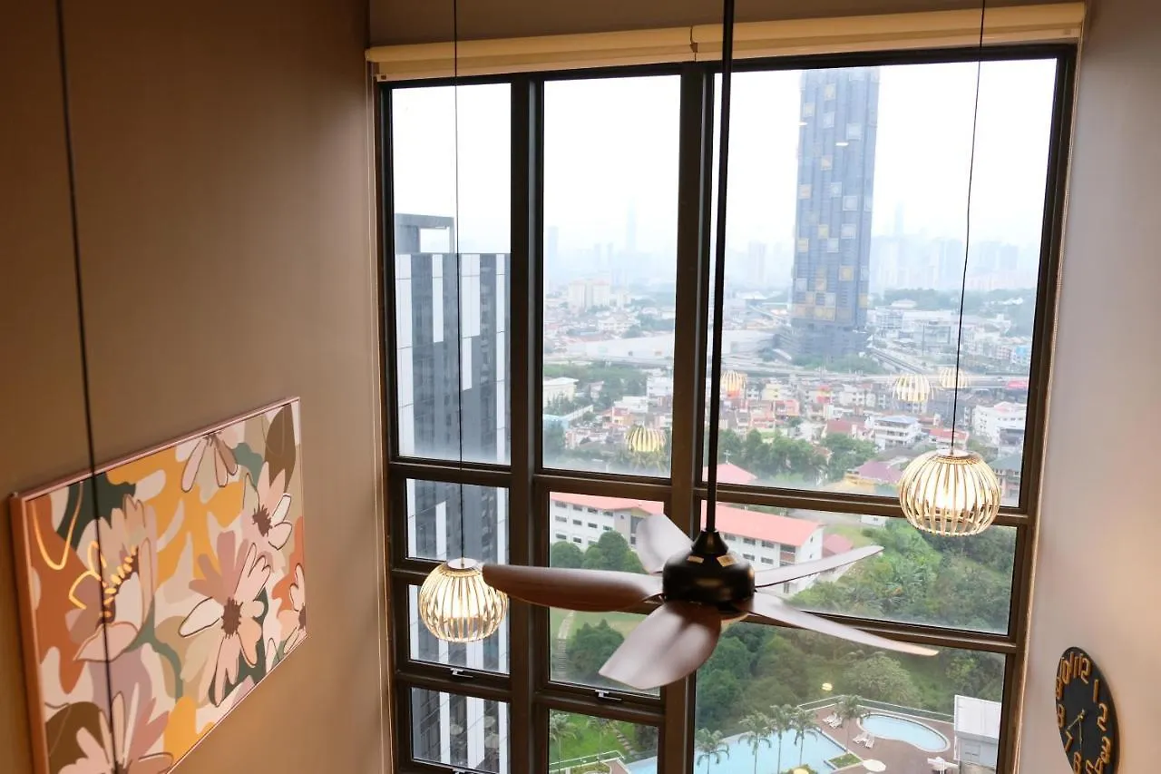 92 Homestay Ekocheras Duplex Suite Kuala Lumpur
